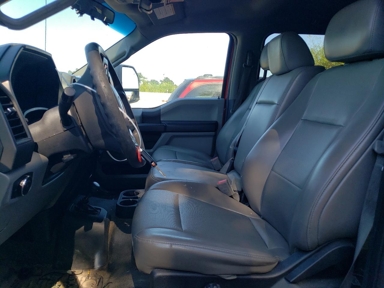 FORD F-550 SUPER DUTY