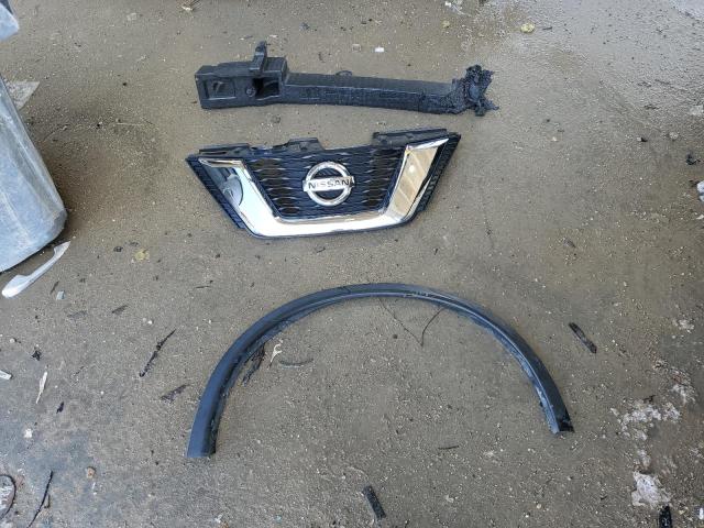 2017 NISSAN ROGUE S KNMAT2MT9HP559643