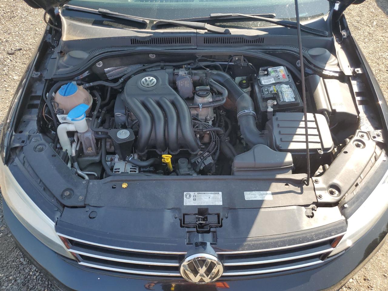 VOLKSWAGEN JETTA BASE