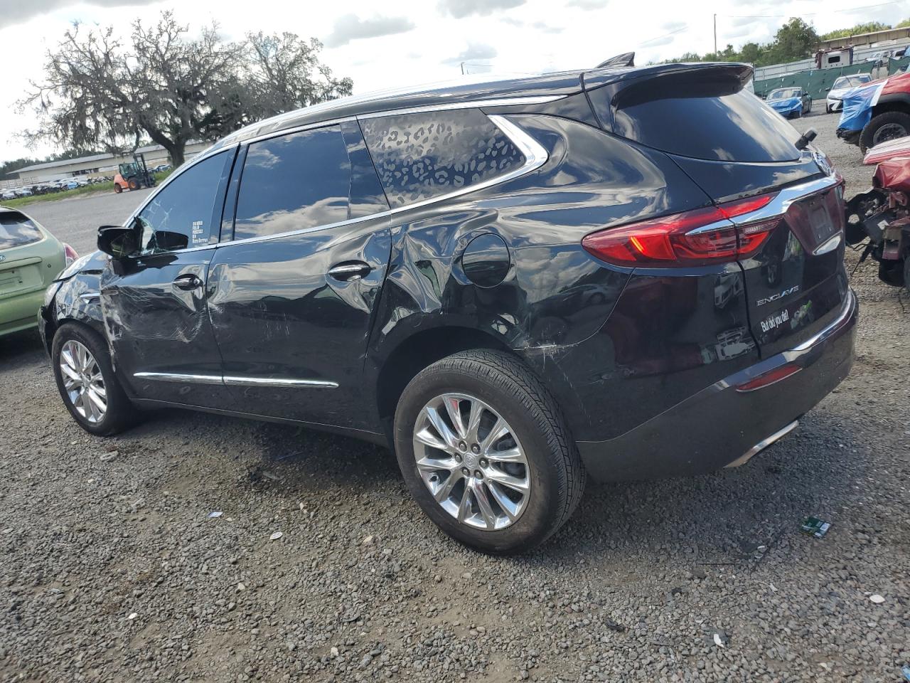 BUICK ENCLAVE ESSENCE