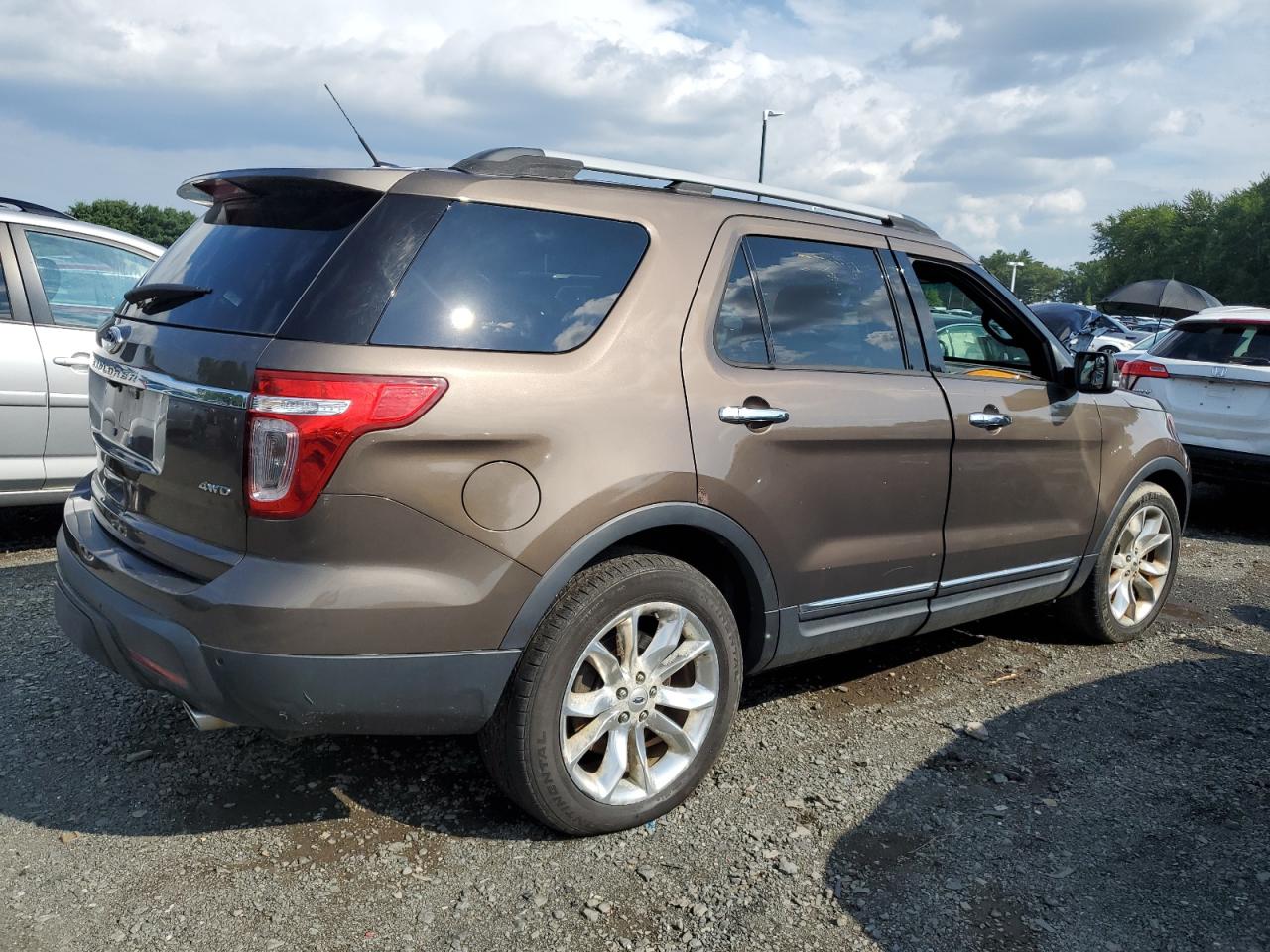 FORD EXPLORER XLT