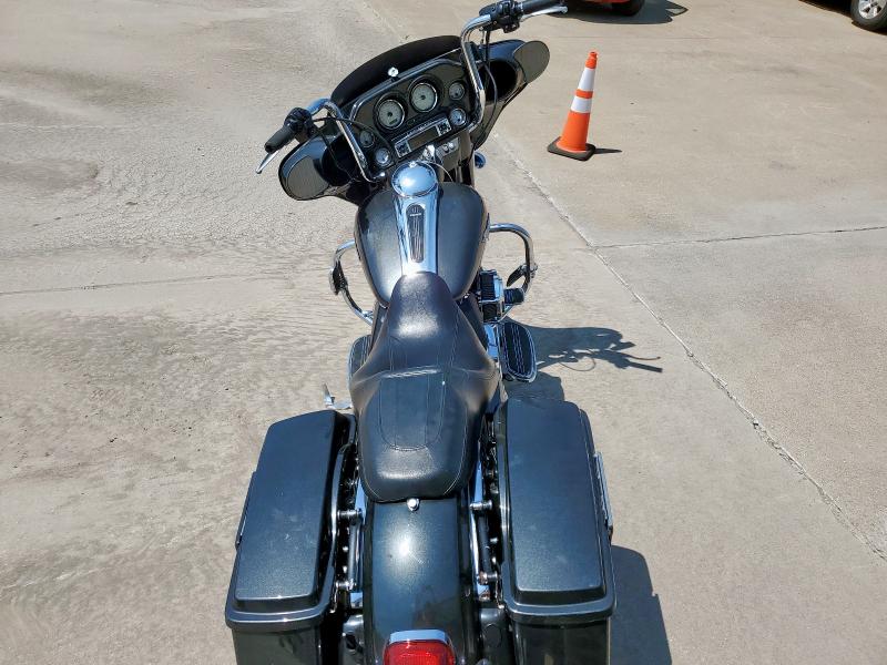 2009 HARLEY-DAVIDSON FLHX 1HD1KB4159Y673022