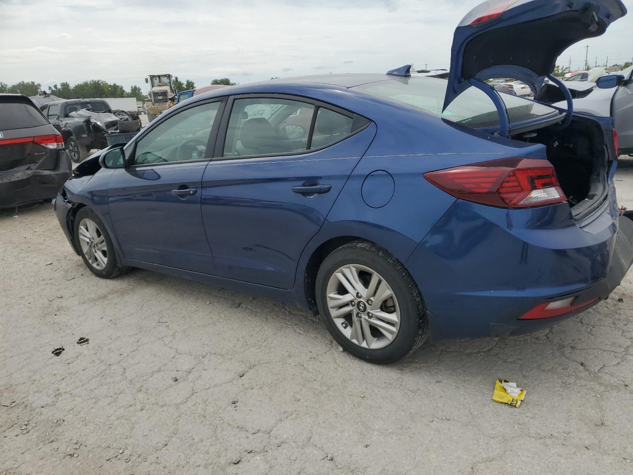 HYUNDAI ELANTRA SEL