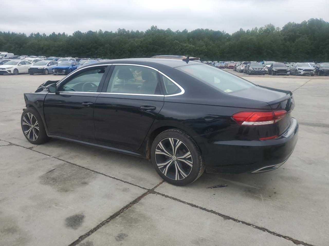 VOLKSWAGEN PASSAT SE