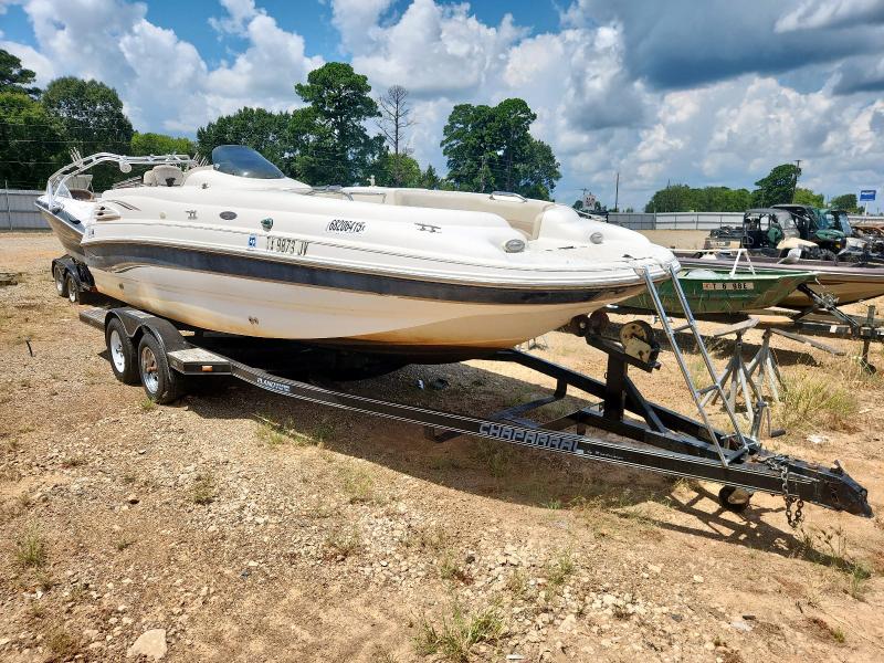 CHAPARRAL BOAT 2001 FGBY1254K102 photo #1