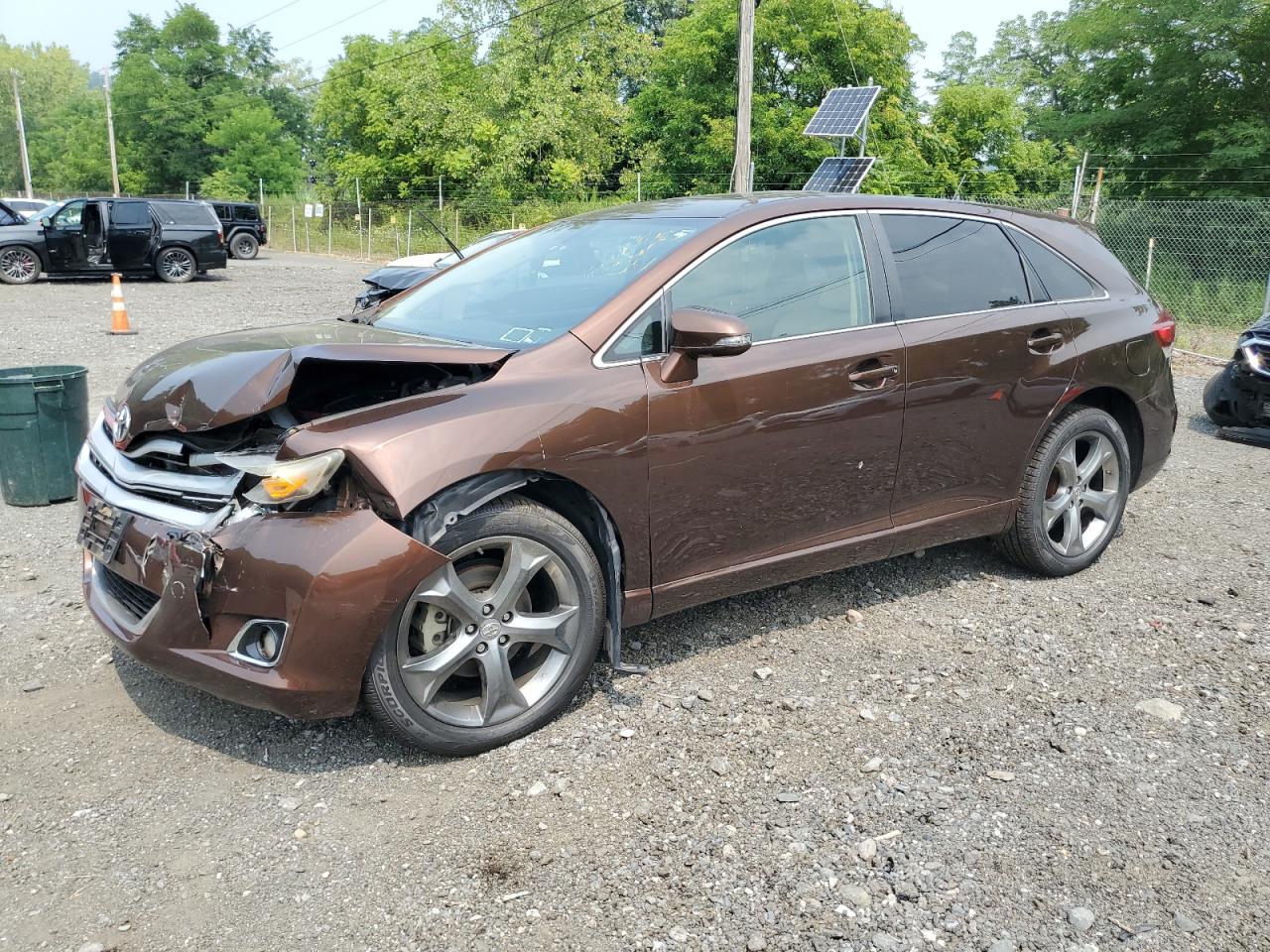 TOYOTA VENZA LE