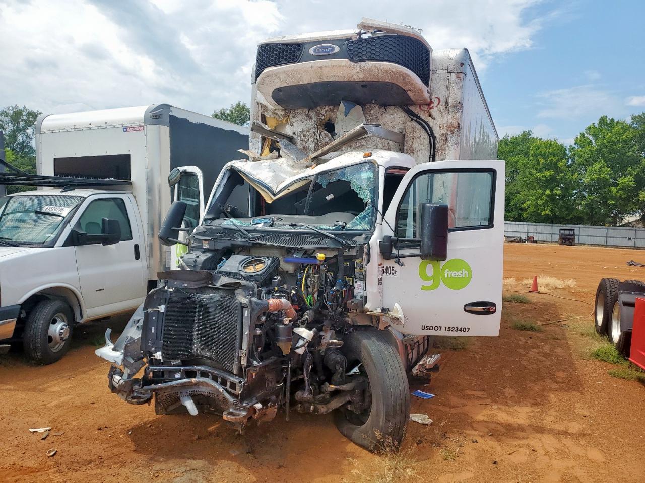 Lot #3315555773 2025 KENWORTH T270