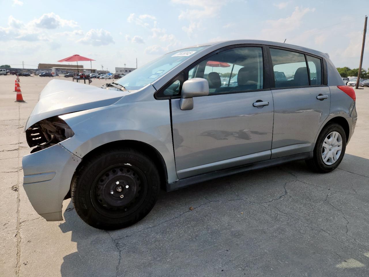 NISSAN VERSA S