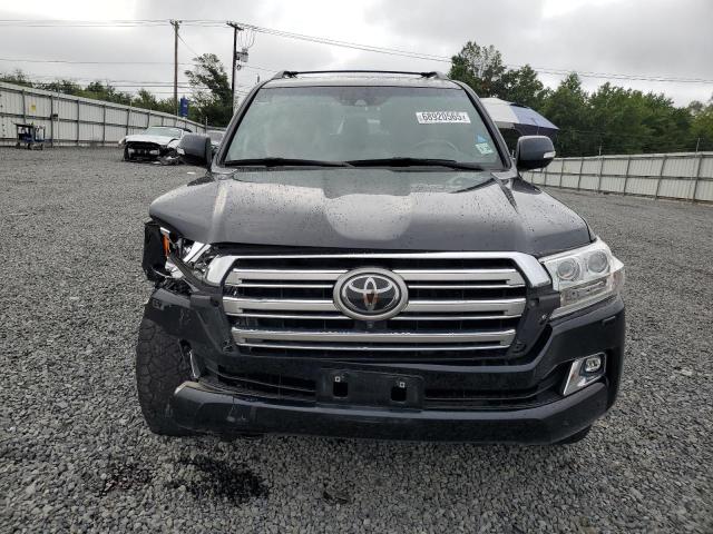 2021 TOYOTA LAND CRUIS JTMCY7AJ2M4104946