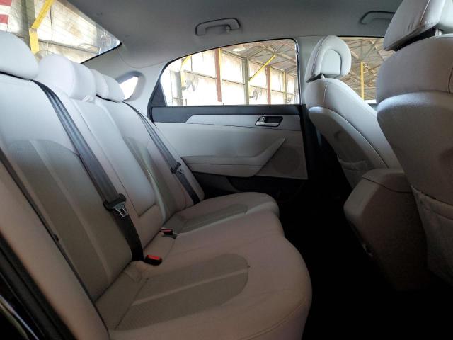 2017 HYUNDAI SONATA SE 5NPE24AF0HH525228