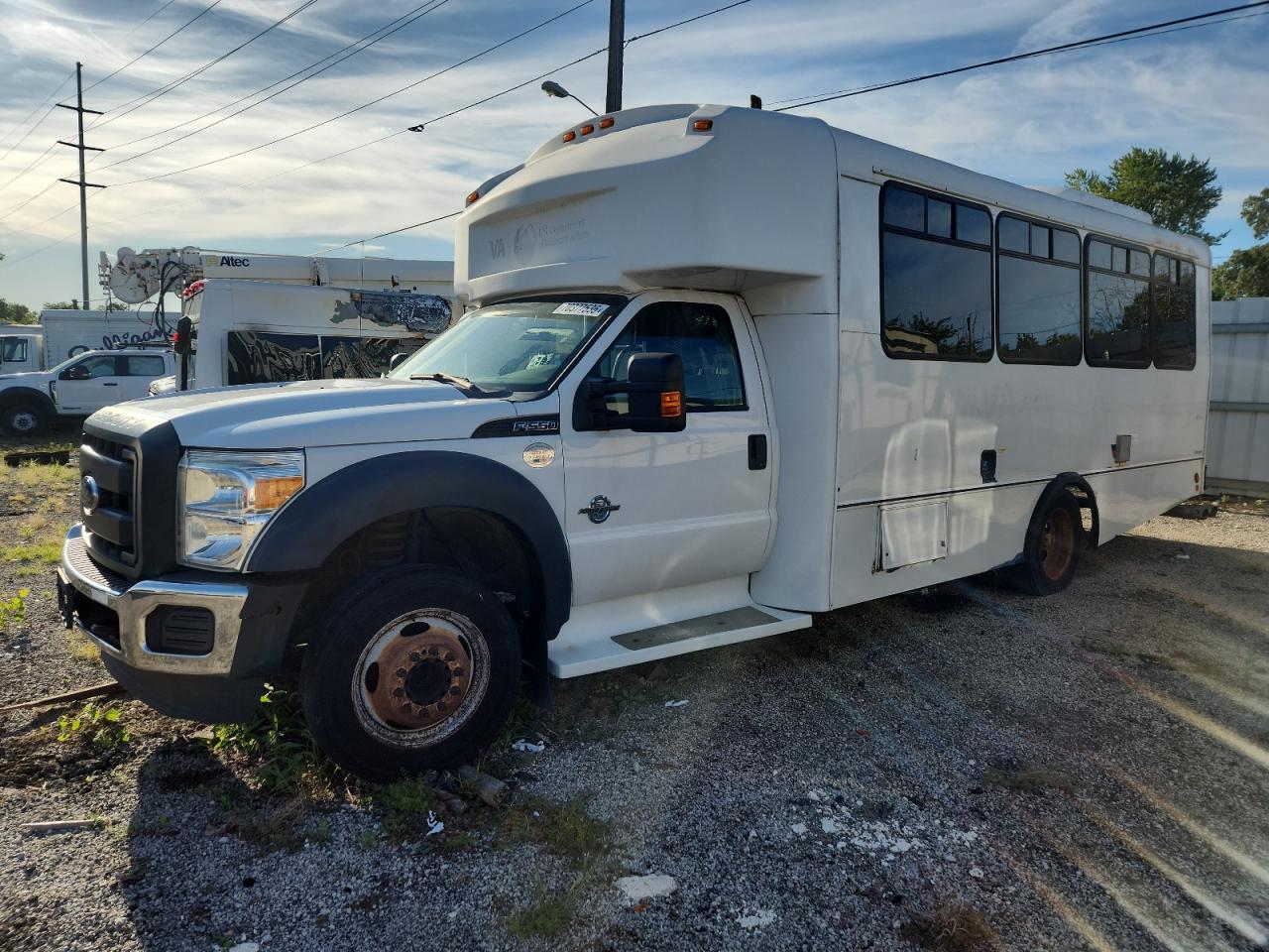 FORD F-550 SUPER DUTY