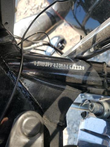 2011 HARLEY-DAVIDSON FLHTC 1HD1FF410BB661882