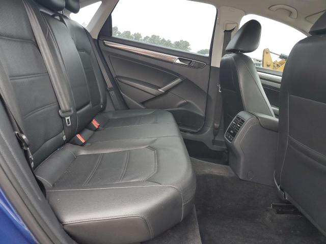 2017 VOLKSWAGEN PASSAT SE 1VWGT7A33HC051393