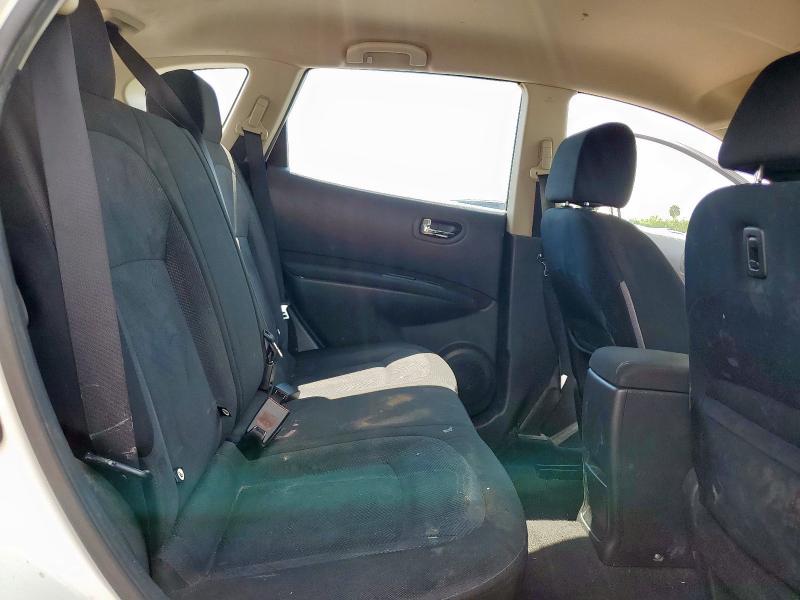 2015 NISSAN ROGUE SELE JN8AS5MT4FW657135