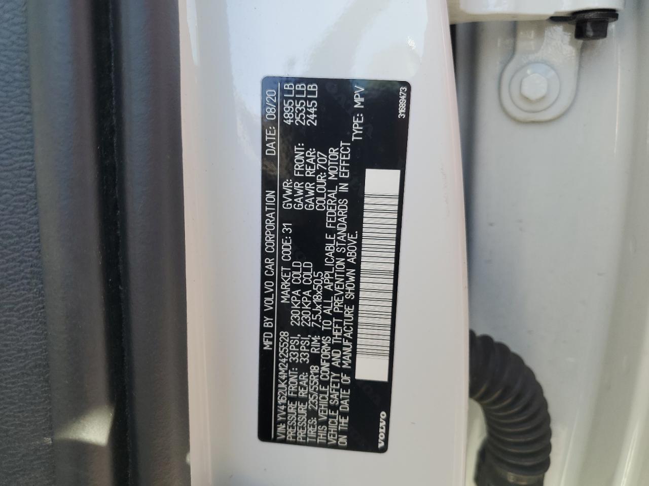 VOLVO XC40 T5 MOMENTUM