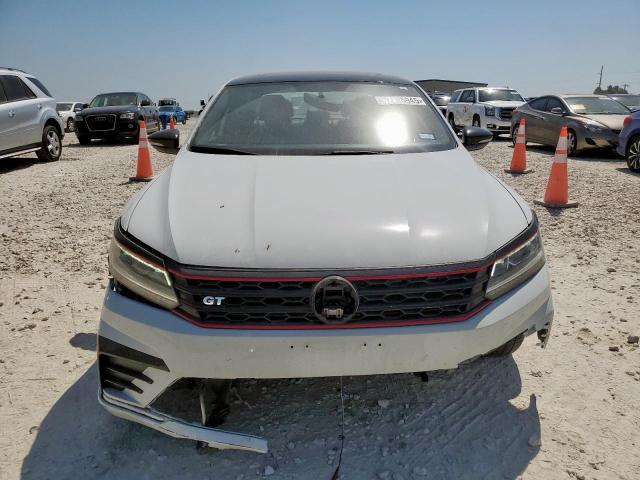 2018 VOLKSWAGEN PASSAT GT 1VWJM7A30JC034883