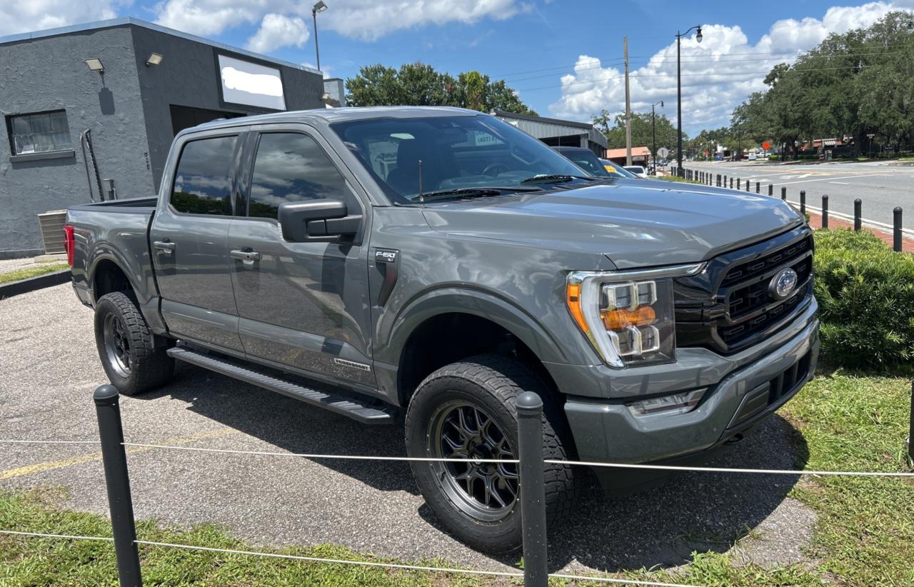 FORD F-150 SUPERCREW
