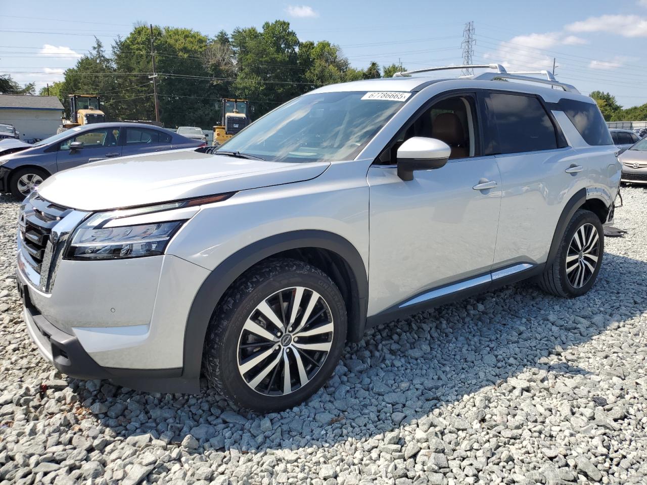 NISSAN PATHFINDER PLATINUM