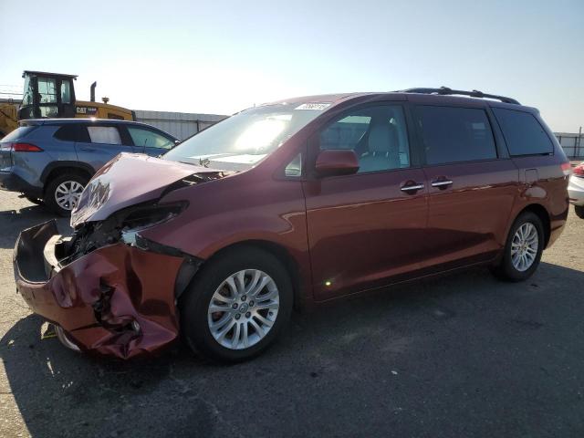 TOYOTA SIENNA XLE