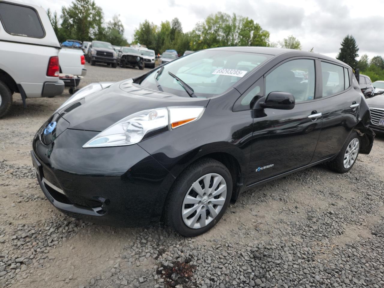 NISSAN LEAF S