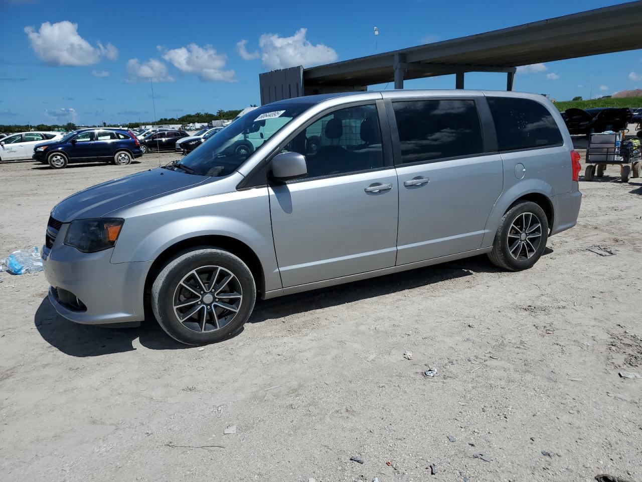 DODGE GRAND CARAVAN SE