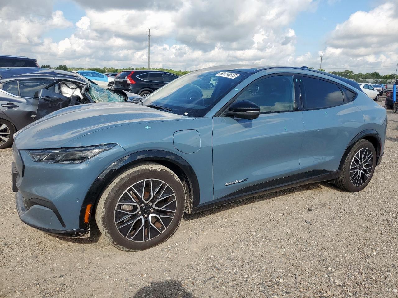 FORD MUSTANG PREMIUM