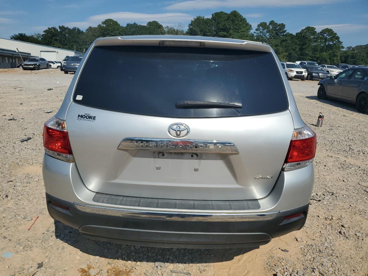 TOYOTA HIGHLANDER BASE
