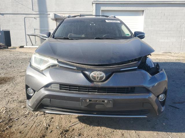 2017 TOYOTA RAV4 XLE JTMWFREV9HJ123996
