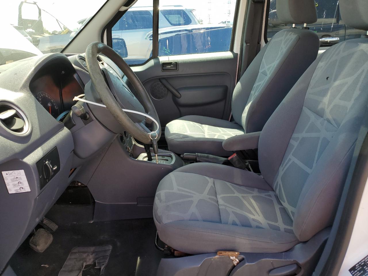 FORD TRANSIT CONNECT XLT PREMIUM