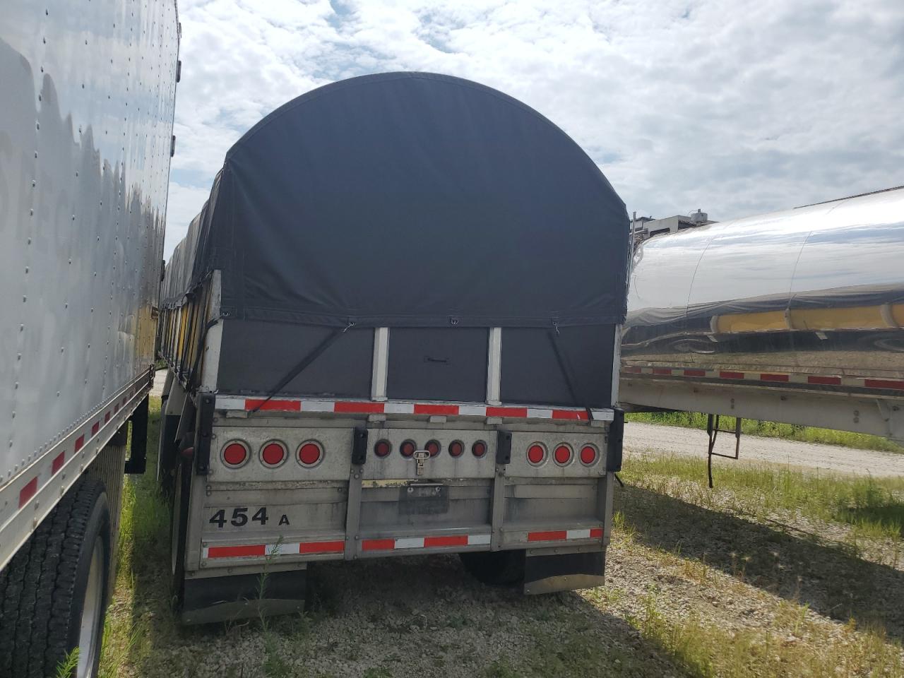 Lot #3256420366 1999 REITNOUER UNKNOWN