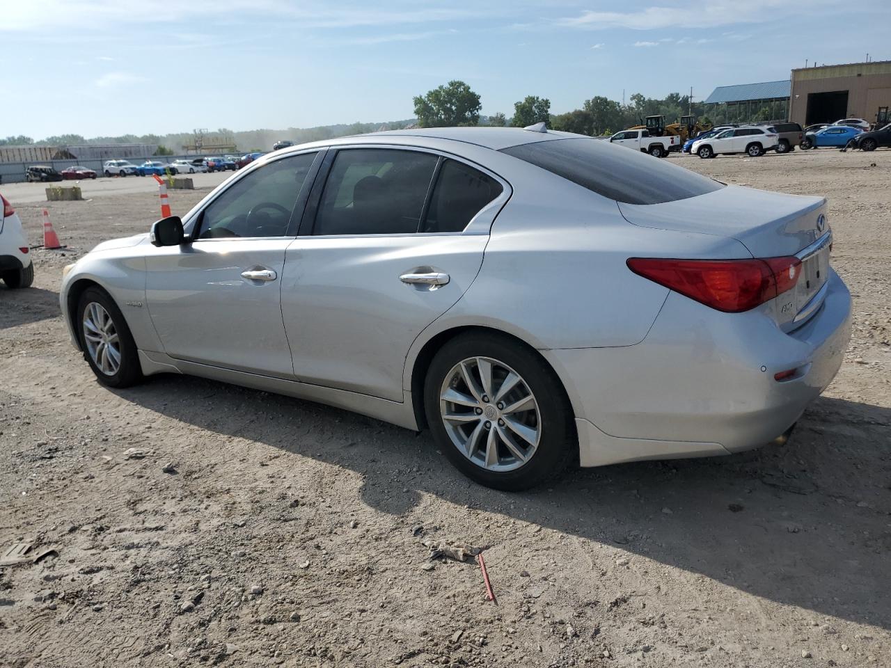 INFINITI Q50 HYBRID PREMIUM