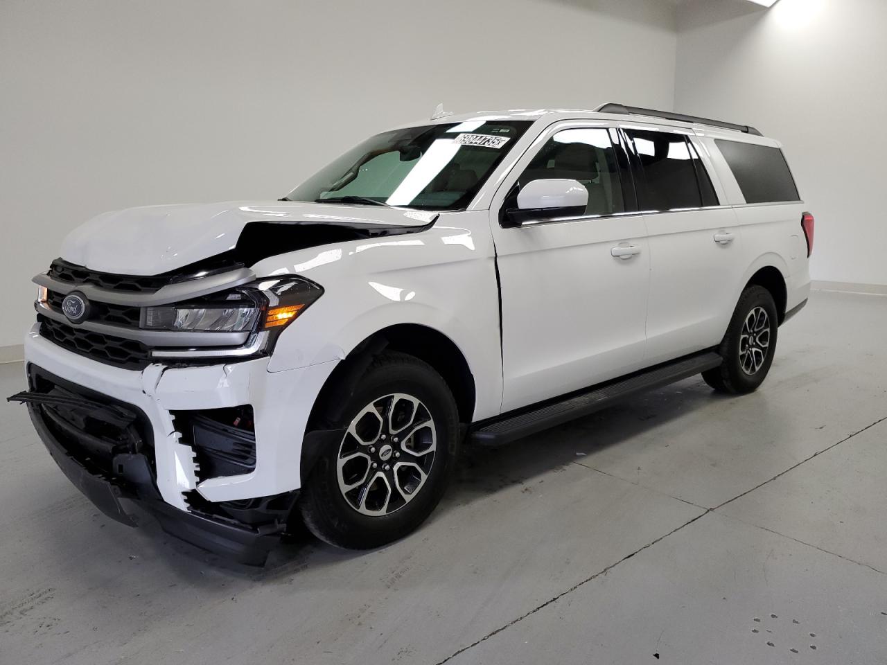 FORD EXPEDITION MAX XLT
