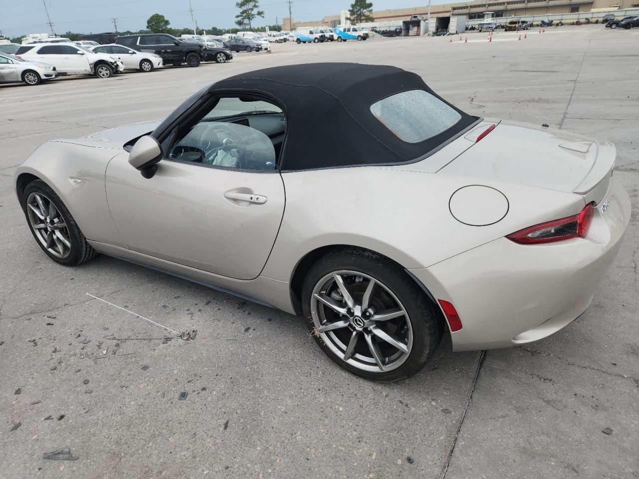 MAZDA MX-5 GRAND TOURING