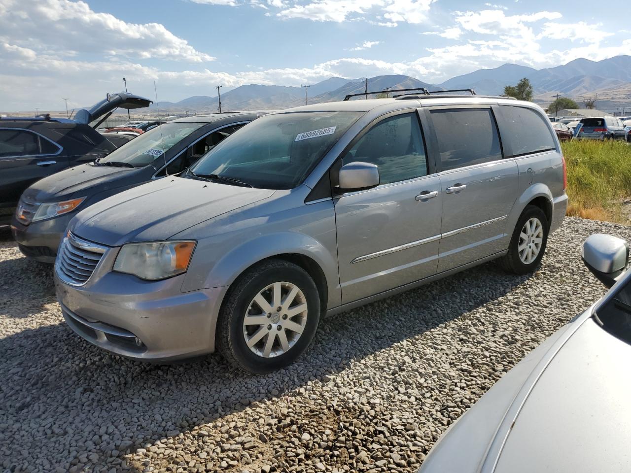 CHRYSLER TOWN & COUNTRY TOURING