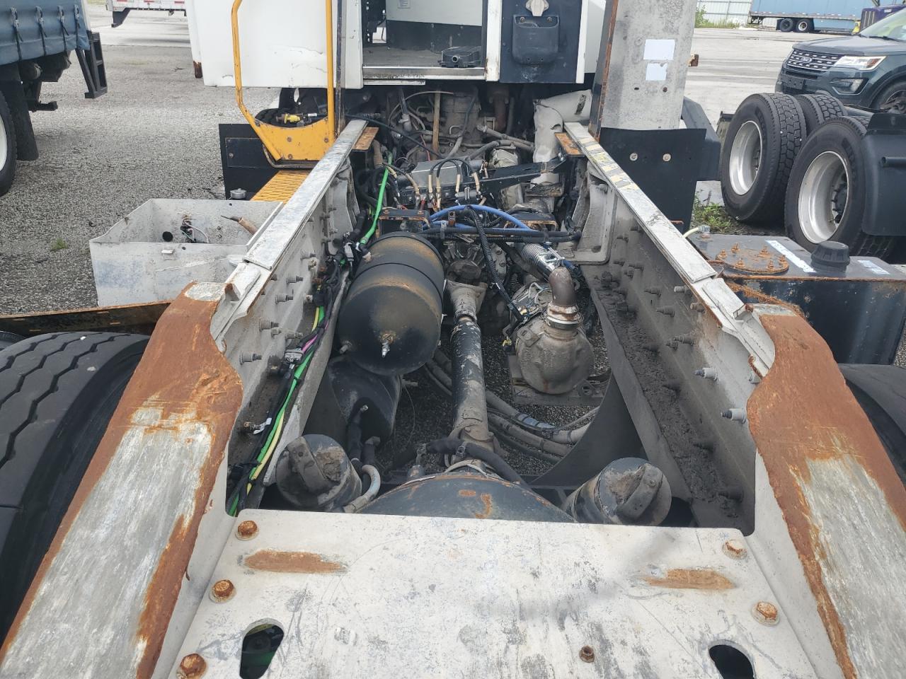 Lot #3230616704 2019 OKEH COMMACYT30