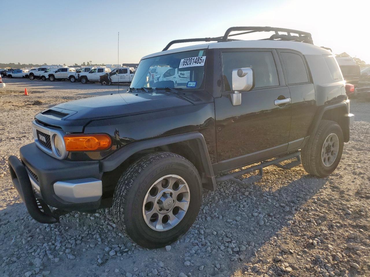 TOYOTA FJ CRUISER