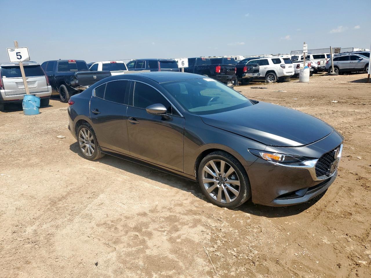 MAZDA 3 PREFERRED