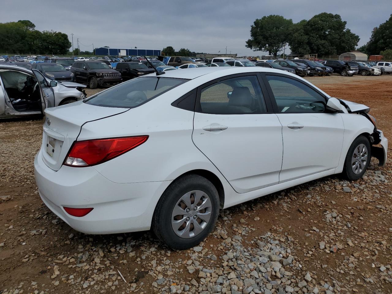 HYUNDAI ACCENT SE