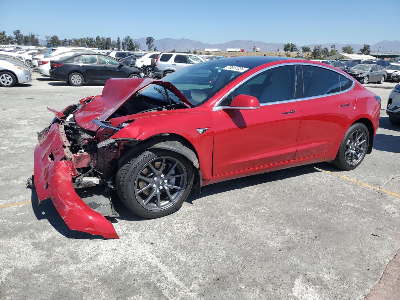 TESLA MODEL 3