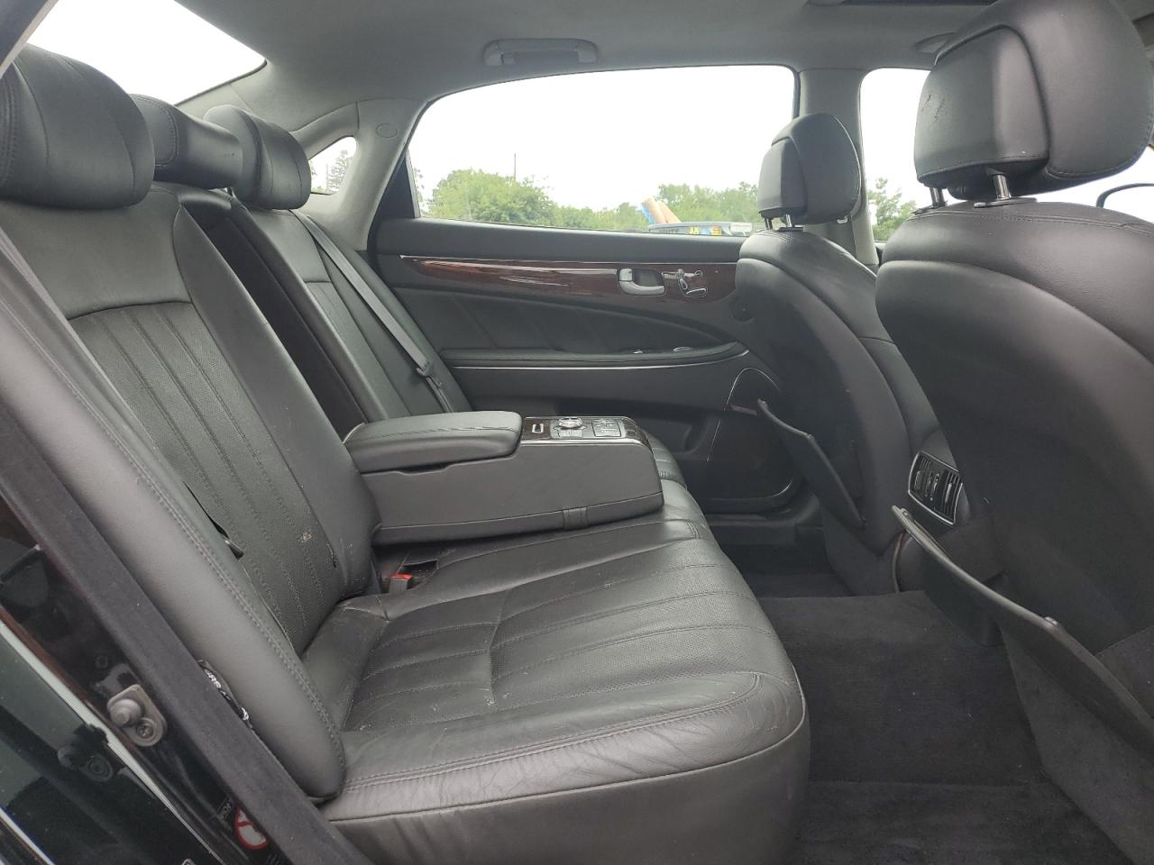 HYUNDAI EQUUS SIGNATURE