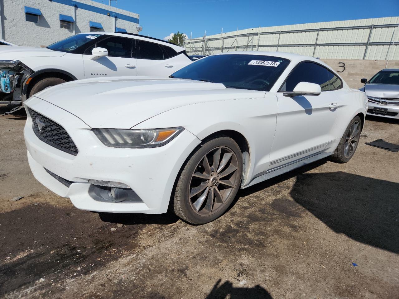 FORD MUSTANG