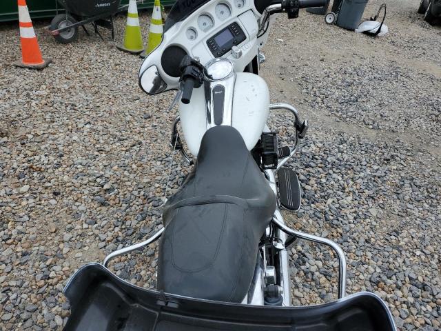 2016 HARLEY-DAVIDSON FLHX STREE 1HD1KBM19GB665683