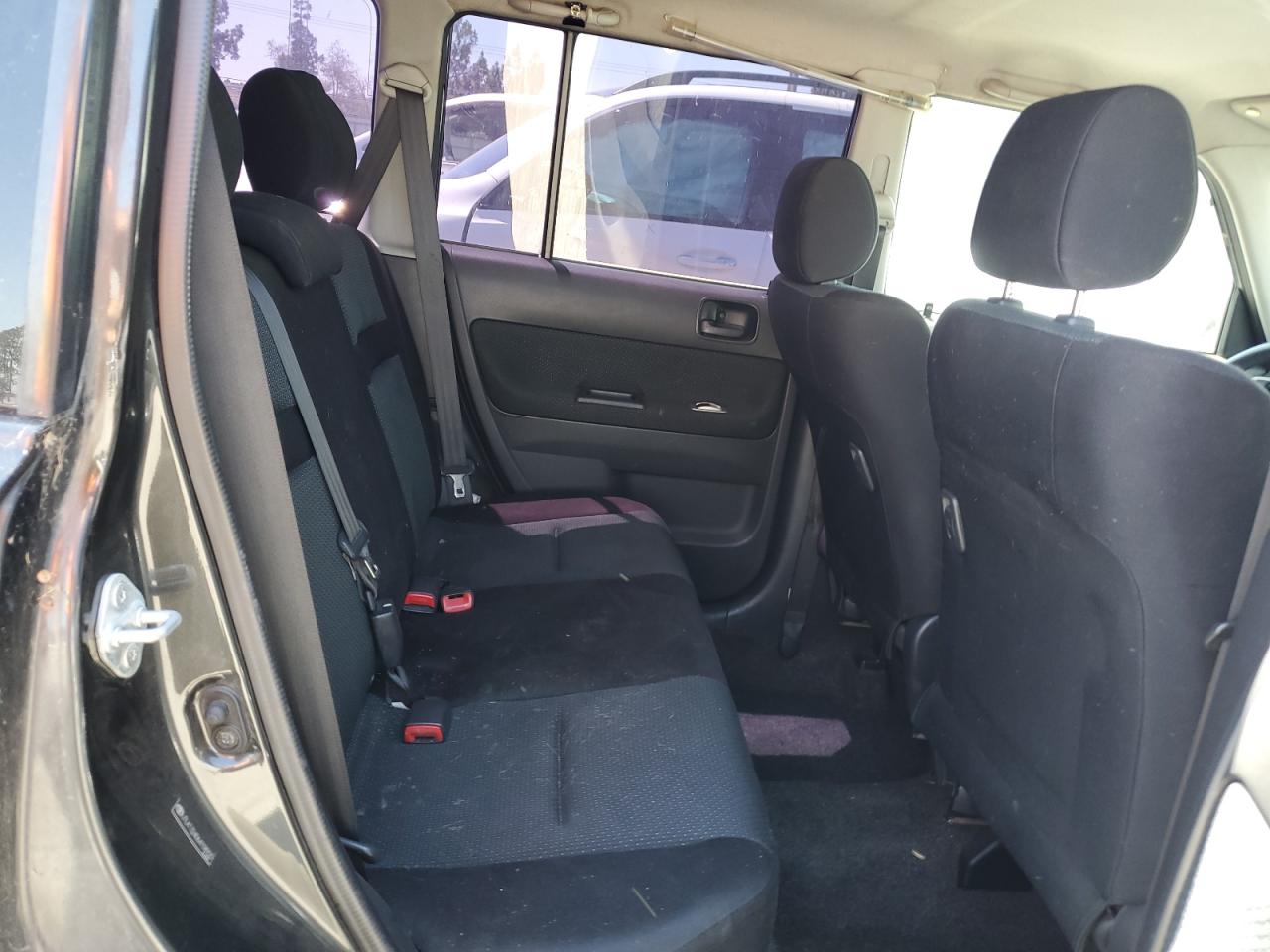 Lot #3280660384 2006 SCION XB