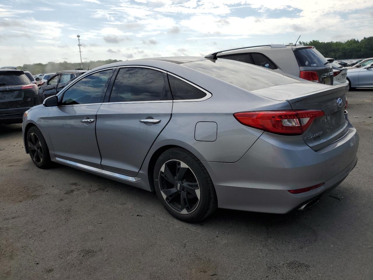HYUNDAI SONATA SPORT