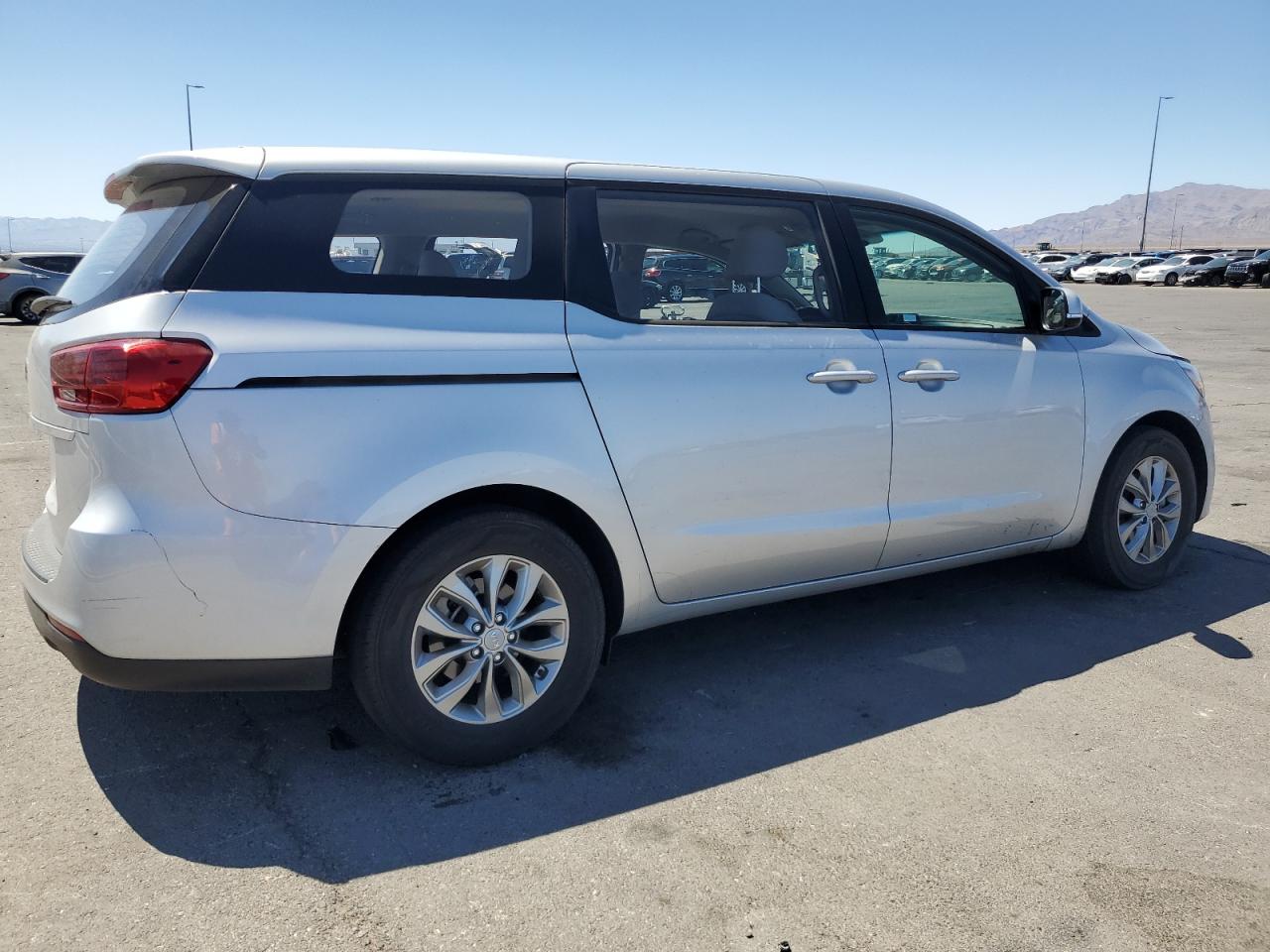 KIA SEDONA L