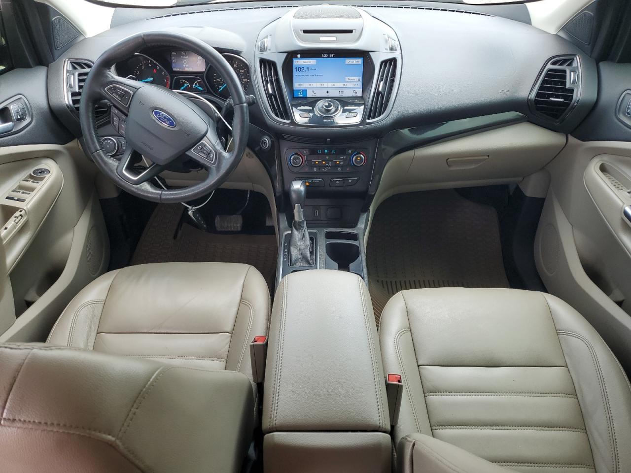 FORD ESCAPE TITANIUM