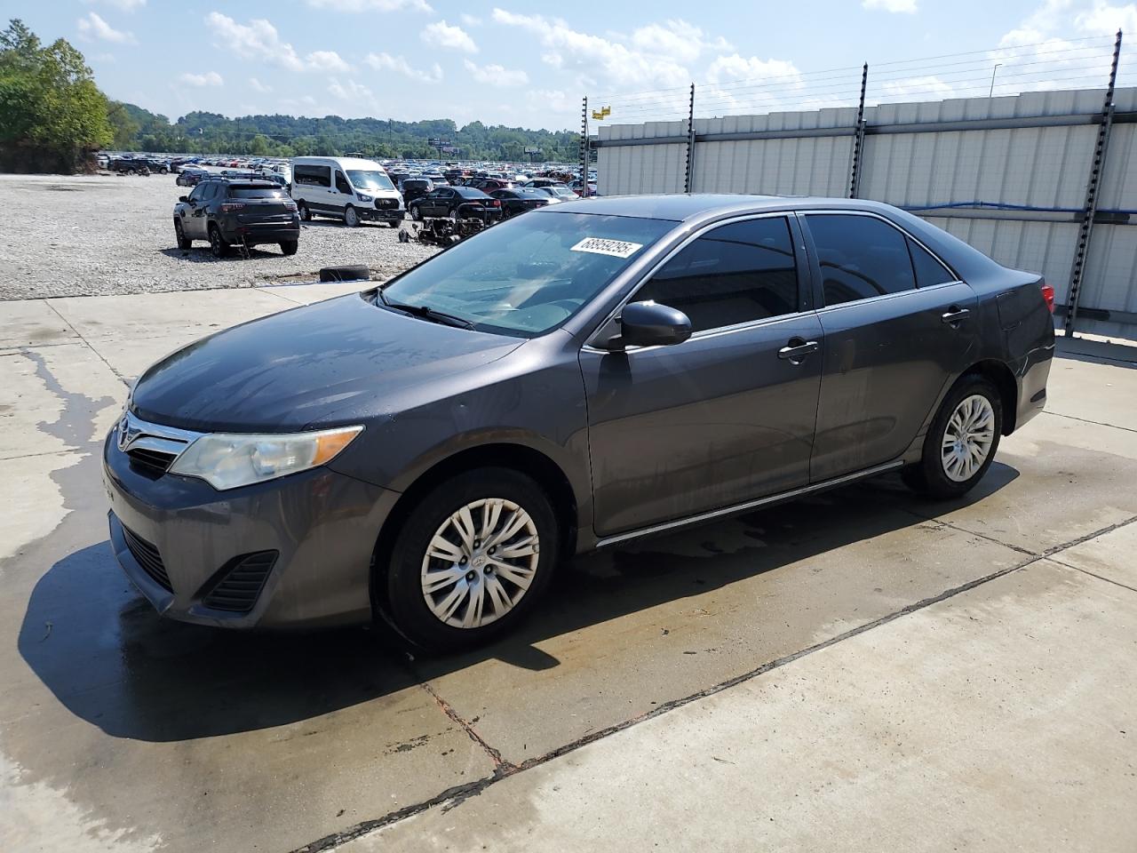 TOYOTA CAMRY BASE