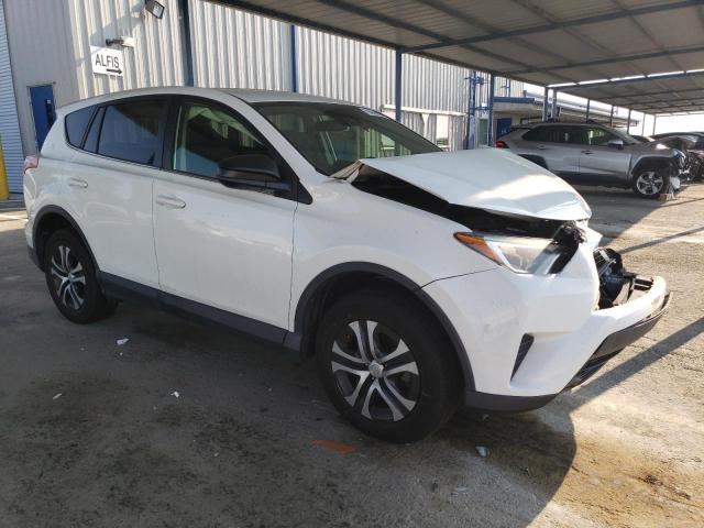 2017 TOYOTA RAV4 LE JTMZFREV4HJ140640