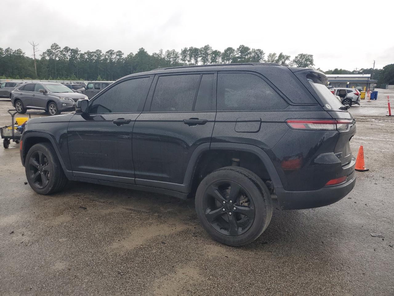 JEEP GRAND CHEROKEE LAREDO