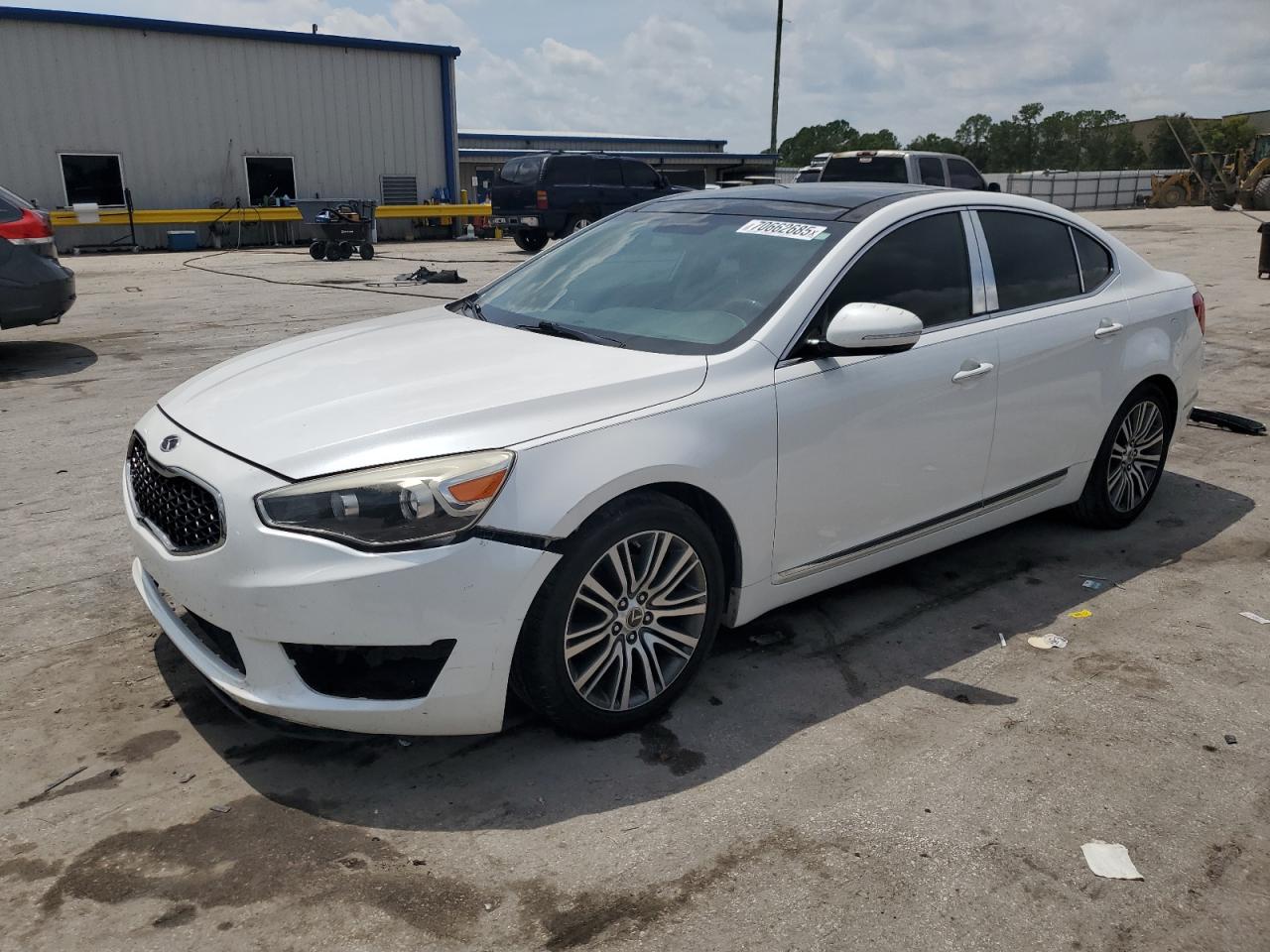 KIA CADENZA PREMIUM